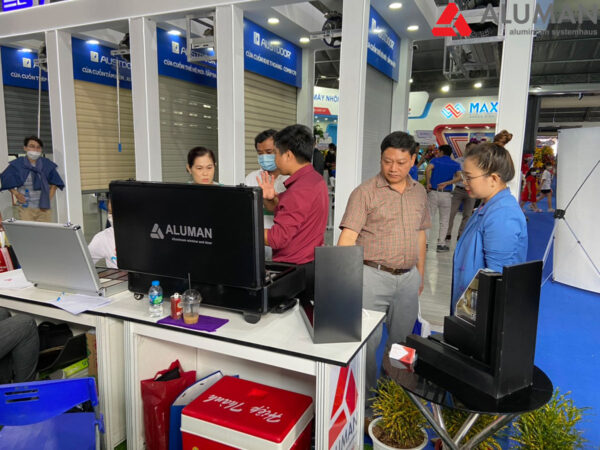 Cửa nhôm Aluman đang được rất nhiều khách hàng quan tâm