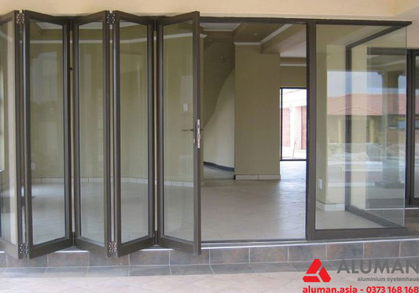 Mẫu thiết kế cửa đi mở xếp trượt nhôm Aluman được sử dụng nhiều nhất 2025