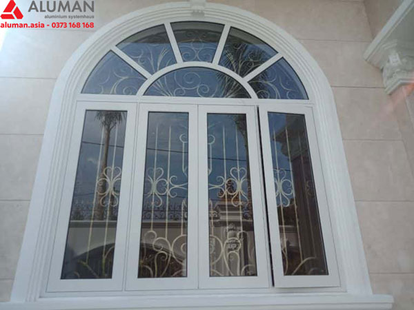 Cửa nhôm Aluman lắp khung sắc